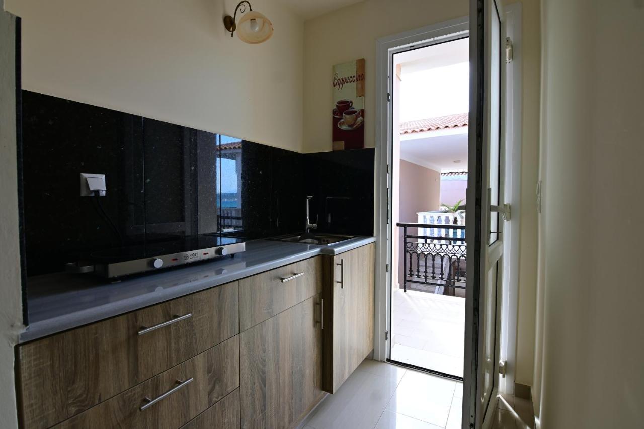 Nadia'S Studios & Apartments In Argasi, Sea-View 외부 사진
