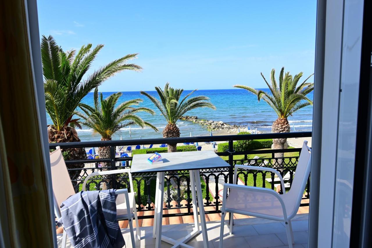 Nadia'S Studios & Apartments In Argasi, Sea-View 외부 사진